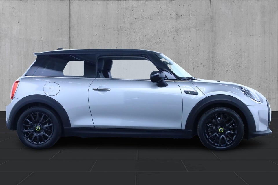 MINI Cooper SE Classic Trim 3d