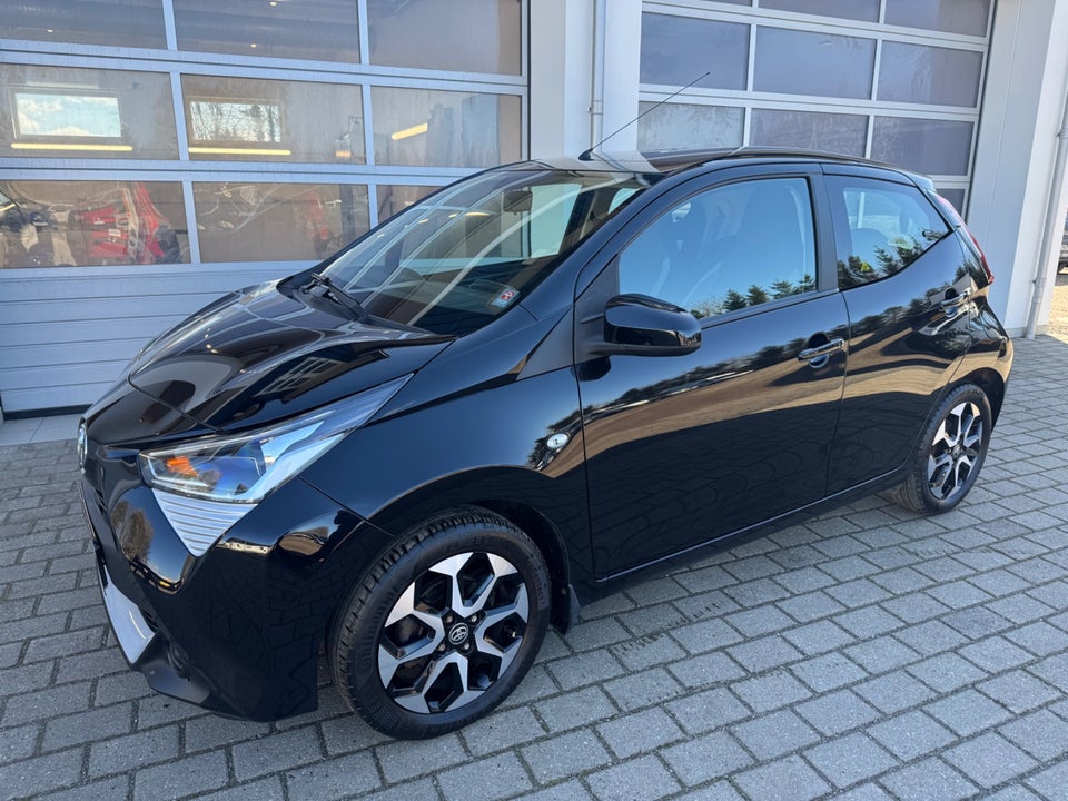 Toyota Aygo 1,0 VVT-i x-play 5d