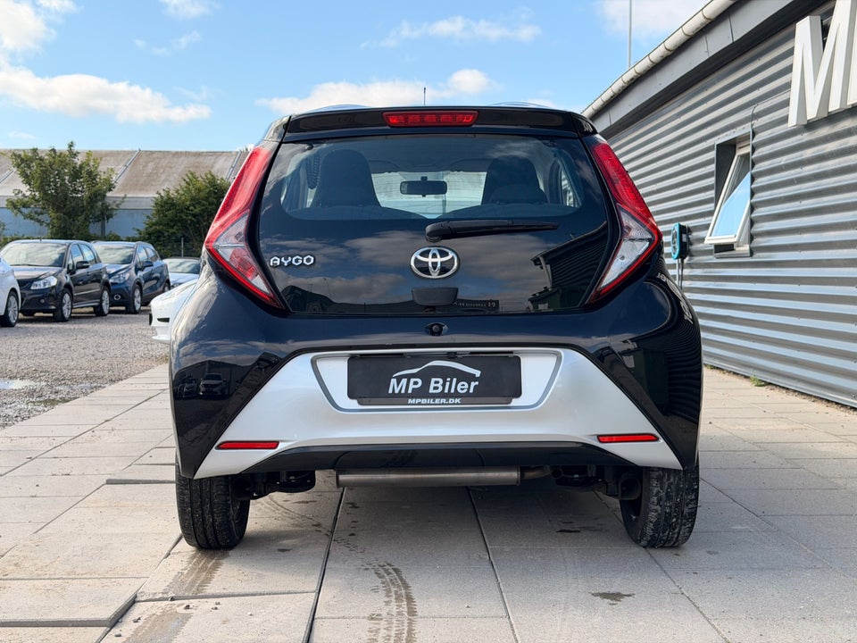 Toyota Aygo 1,0 VVT-i x-clusiv 5d