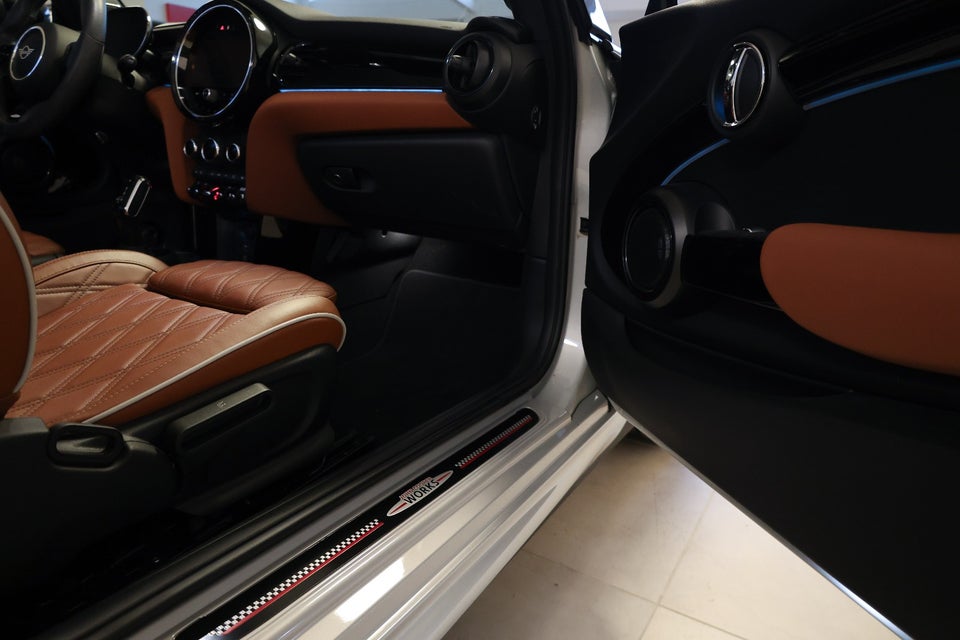 MINI Cooper S 2,0 JC Works Cabriolet aut. 2d