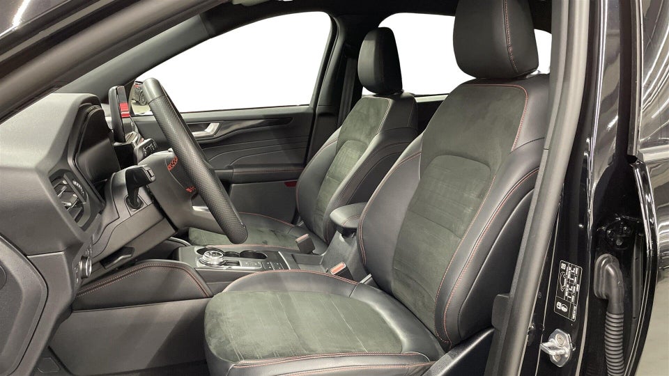 Ford Kuga 2,5 PHEV ST-Line X CVT 5d