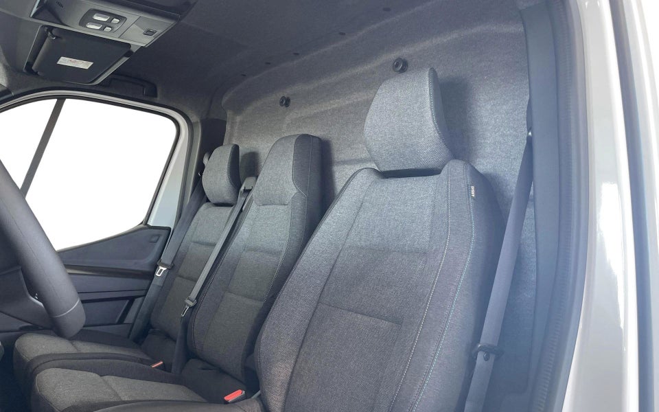 Nissan Interstar 87 L2H2 Tekna