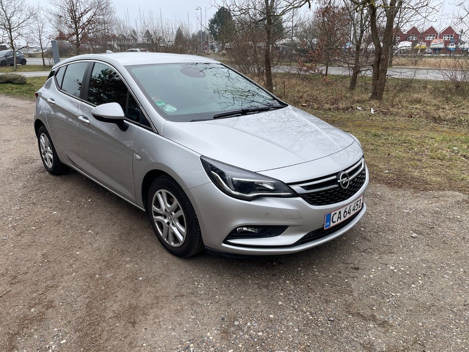 Opel Astra 1,6 CDTi 110 Enjoy 5d