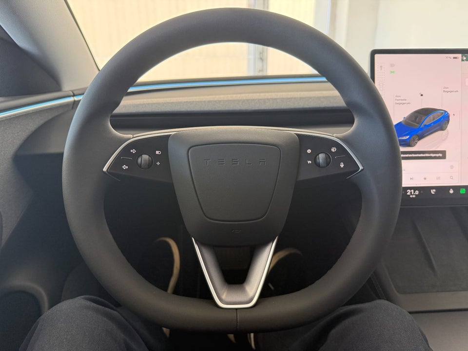 Tesla Model 3 RWD 4d