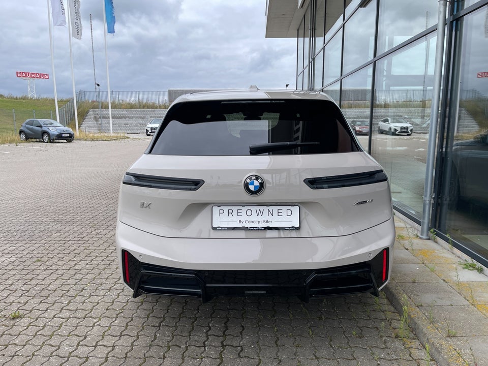 BMW iX xDrive45 M-Sport 5d