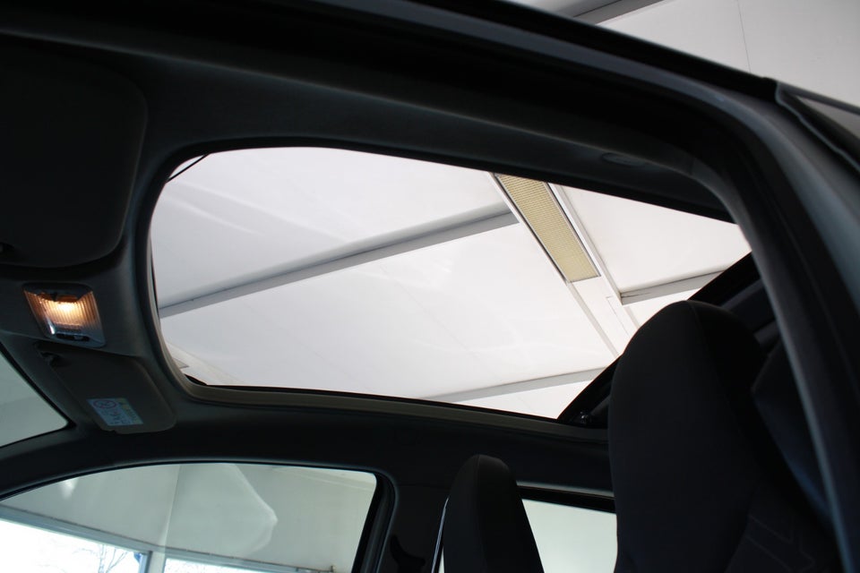 Toyota Aygo 1,0 VVT-i x-wave Sky 5d