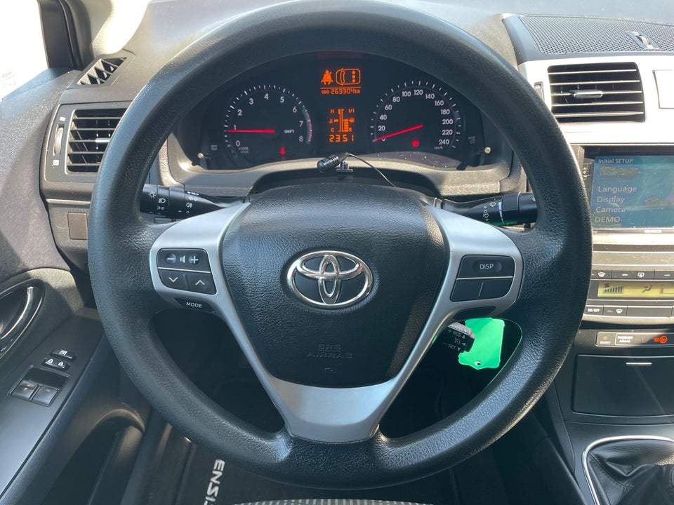 Toyota Avensis 1,6 VVT-i T1 4d