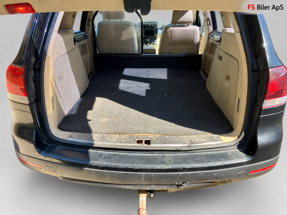 VW Touareg 2,5 TDi 4Motion Van 5d