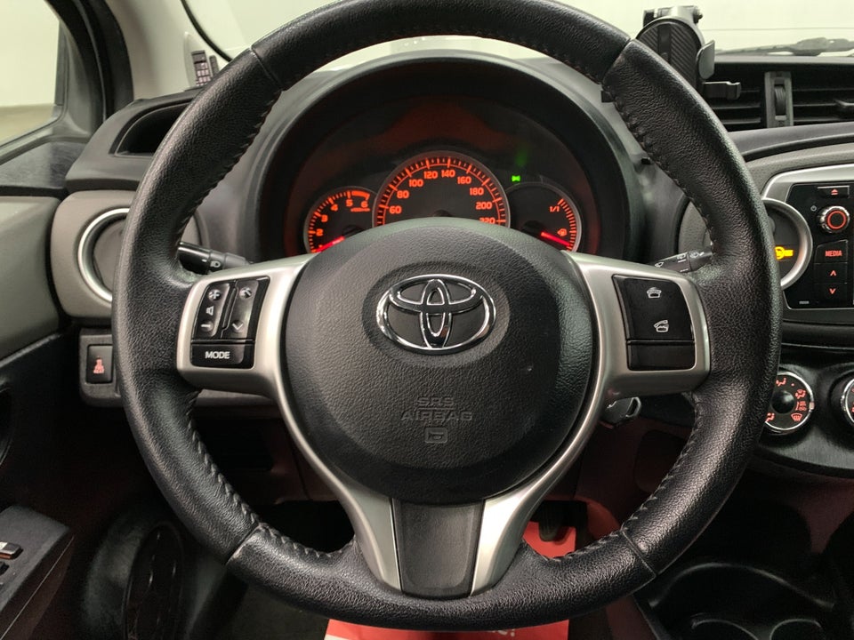 Toyota Yaris 1,4 D-4D T1 5d