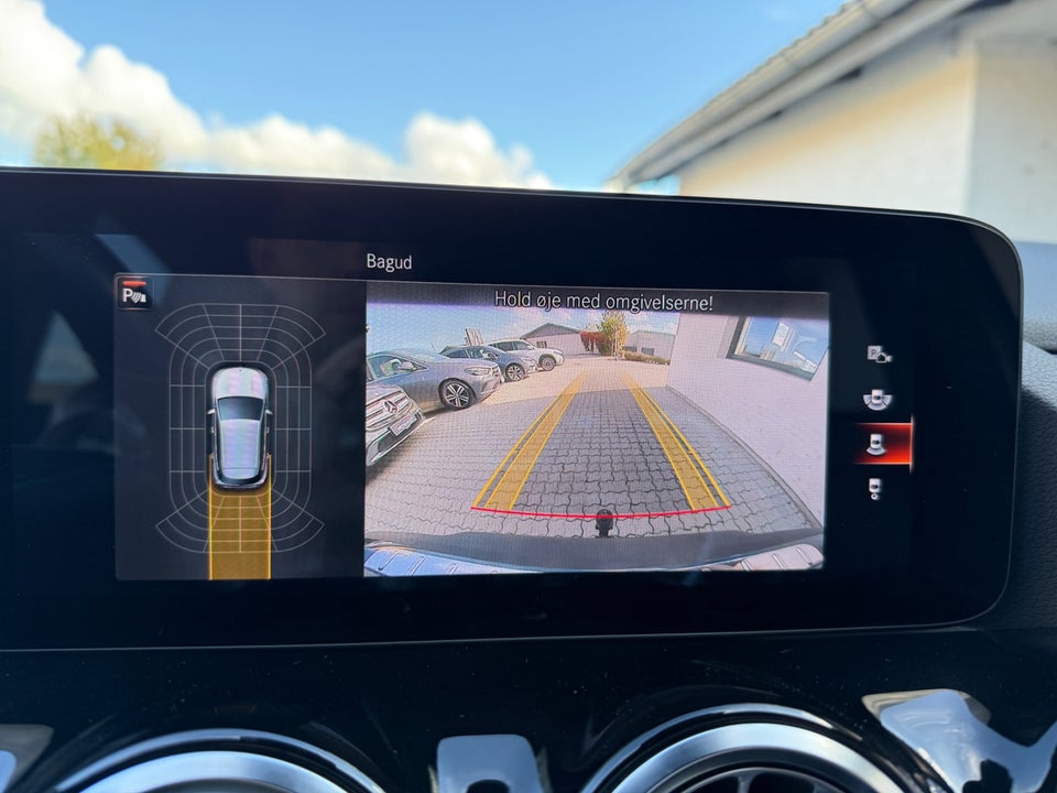 Mercedes EQA300 Progressive 4Matic 5d