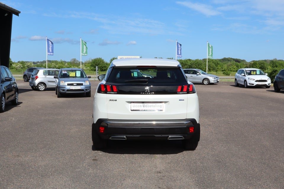 Peugeot 3008 1,2 e-THP 130 Allure 5d