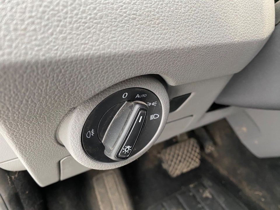 VW Transporter 2,0 TDi 150 Kassevogn DSG lang