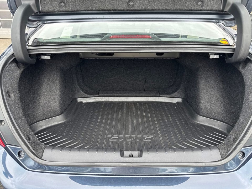 Honda Civic 1,5 VTEC Turbo Elegance CVT 4d