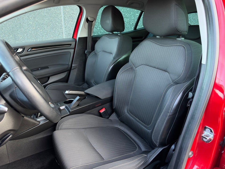 Renault Megane IV 1,2 TCe 100 Zen 5d