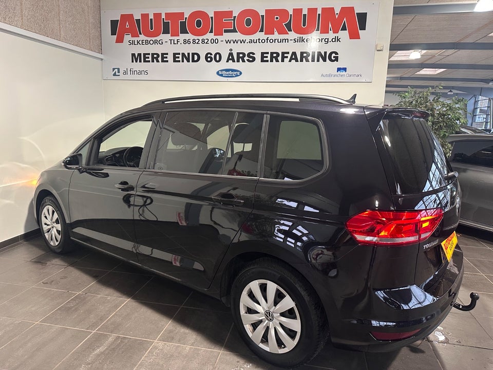 VW Touran 2,0 TDi 150 Comfortline DSG Van 5d
