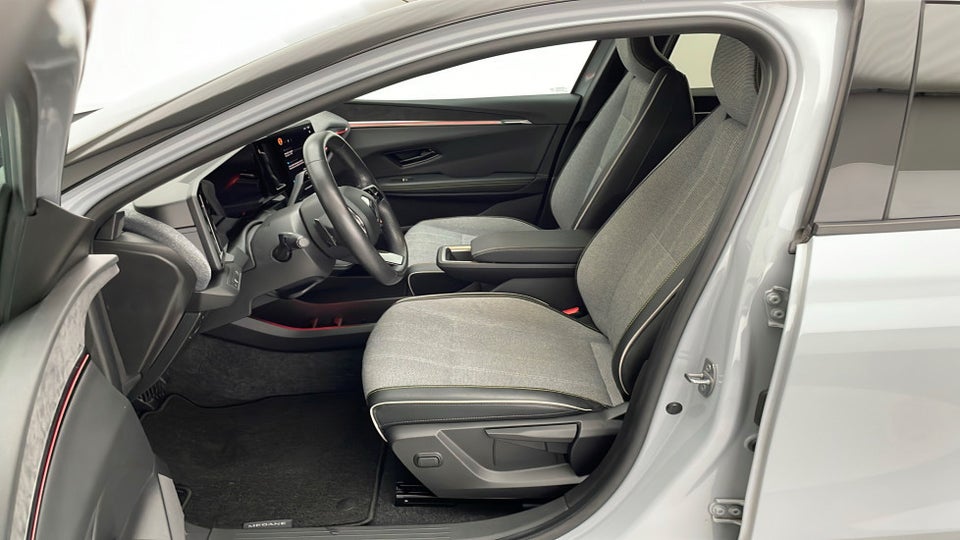 Renault Megane E-Tech 60 Techno 5d