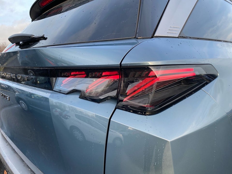 Peugeot e-5008 77 GT Pack 7prs 5d
