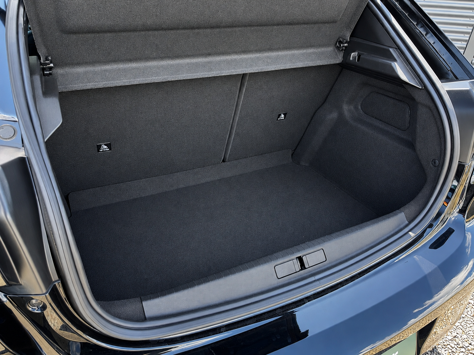 Peugeot 208 1,2 PureTech 100 Allure+ 5d