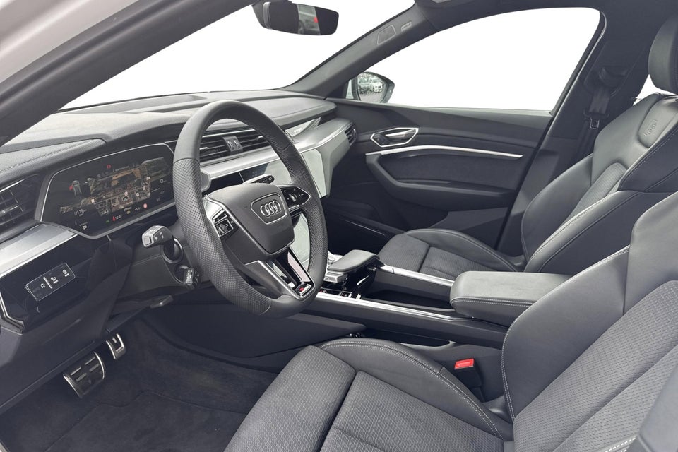 Audi Q8 e-tron 55 S-line quattro 5d