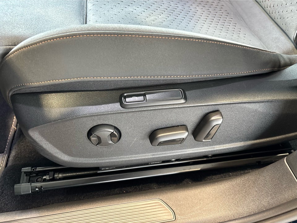 Cupra Born 58 Dinamica Pack High 5d