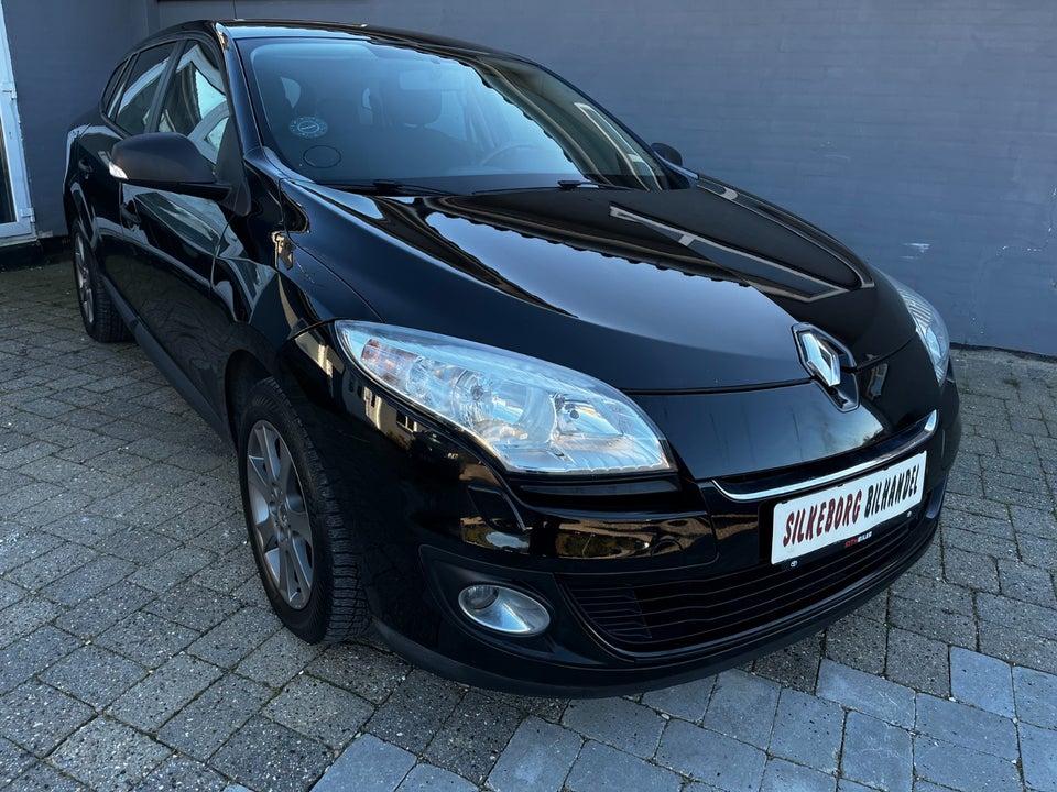 Renault Megane III 1,6 110 Authentique Sport Tourer 5d