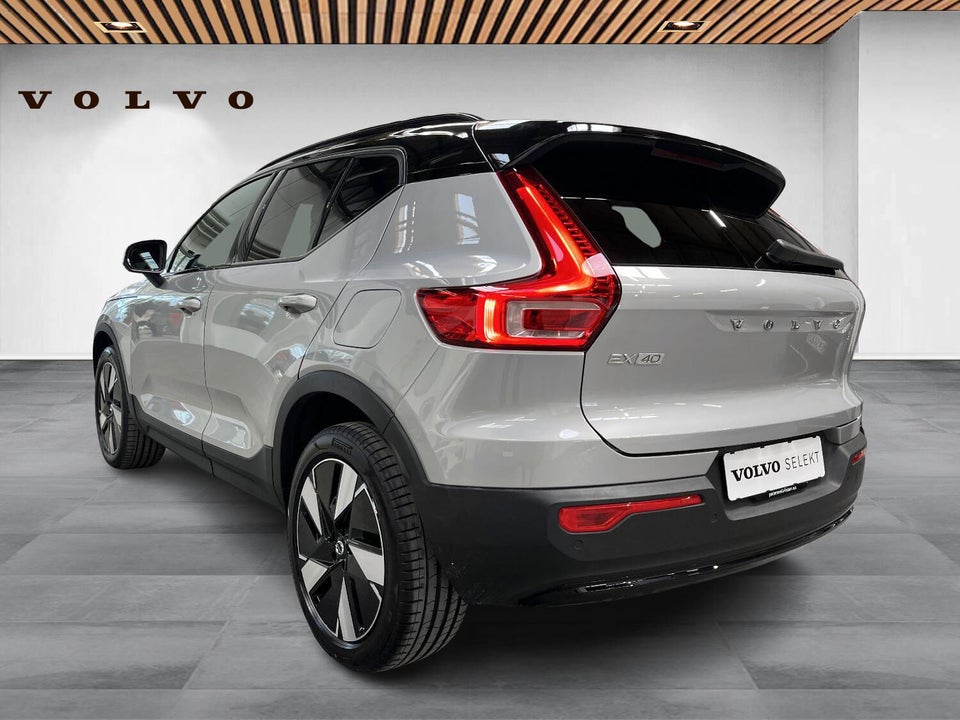 Volvo EX40 Extended Range Plus 5d