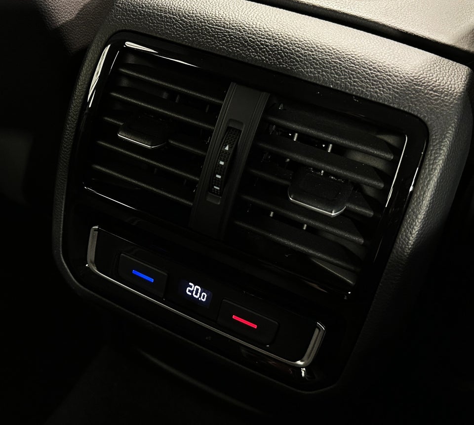 VW Passat 1,5 TSi 150 Elegance+ Variant DSG 5d