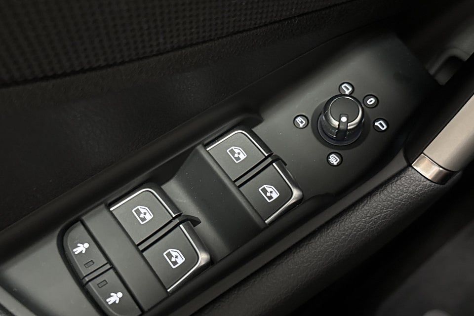 Audi Q2 35 TFSi S-line S-tr. 5d