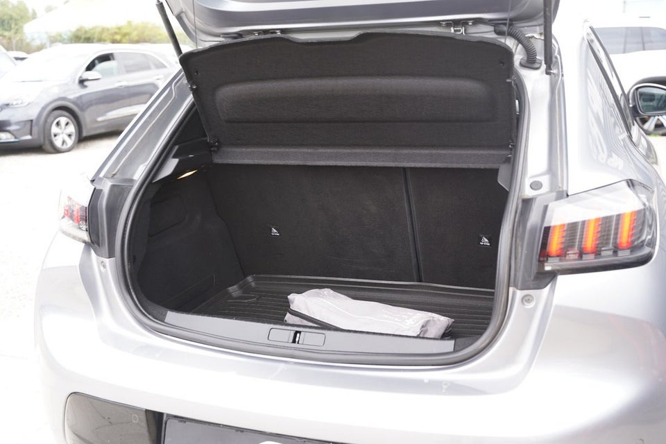 Peugeot 208 1,5 BlueHDi 100 Allure Sky 5d