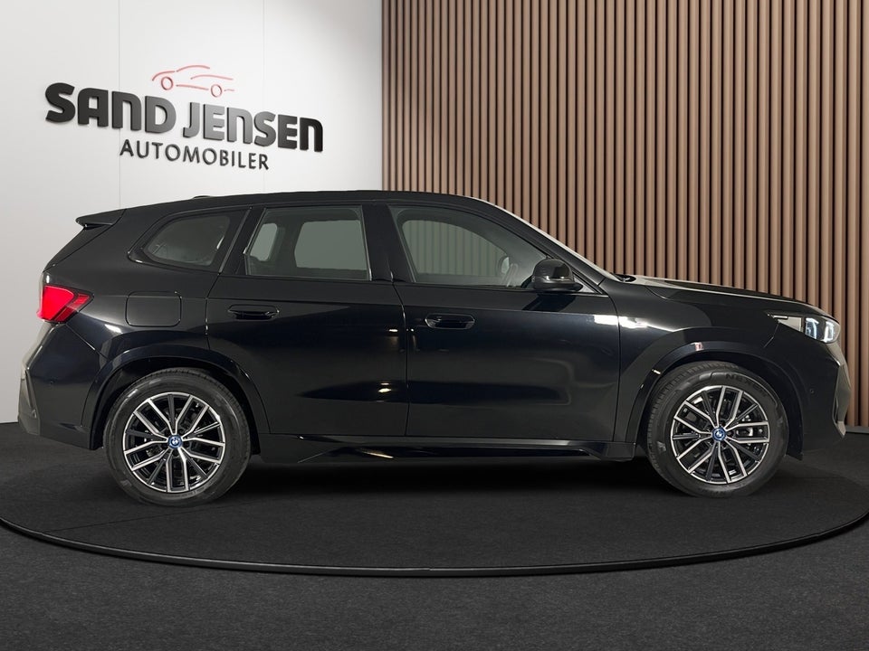 BMW iX1 xDrive30 M-Sport 5d