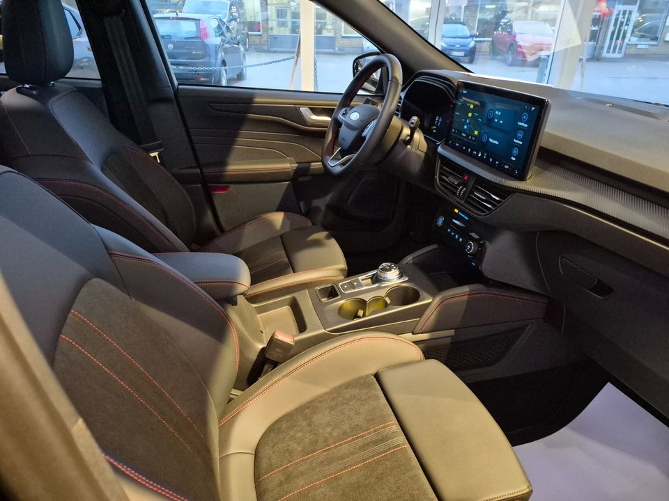 Ford Kuga 2,5 PHEV ST-Line X CVT 5d