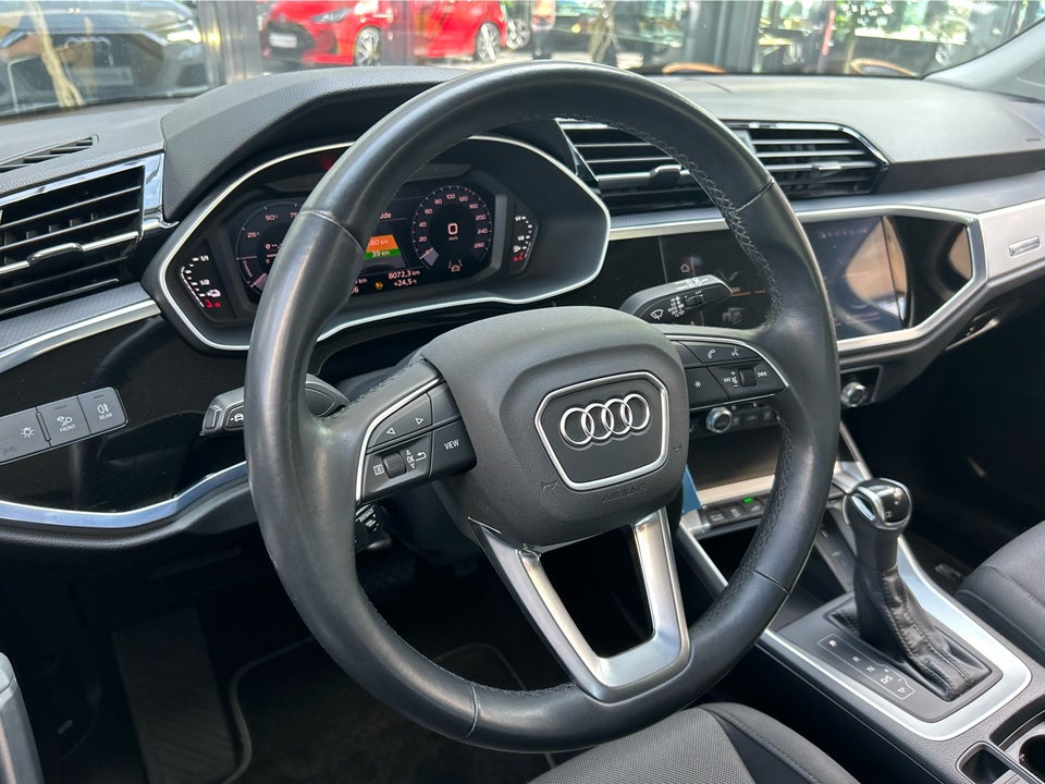 Audi Q3 45 TFSi e Attitude plus S-tr. 5d