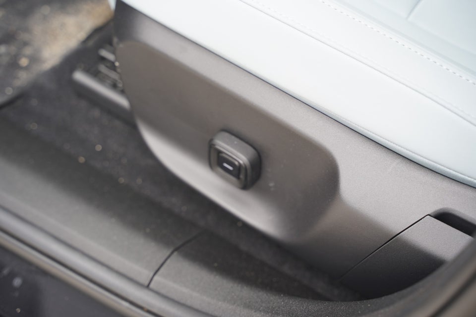 Volvo EX30 Extended Range Ultra 5d