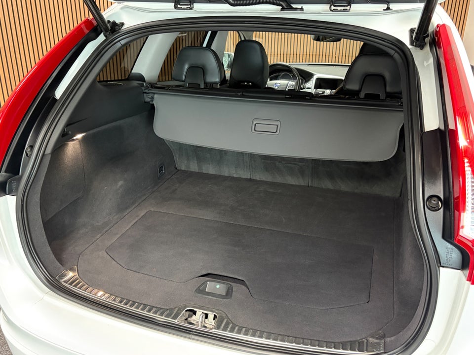 Volvo XC60 2,0 D4 190 Summum aut. 5d