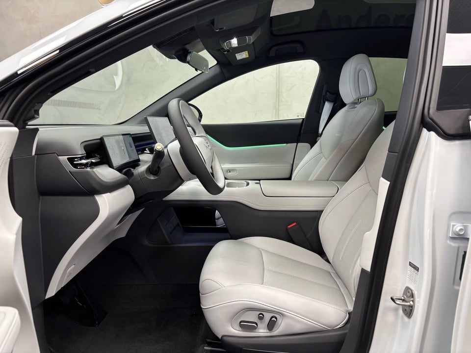 Xpeng G6 Standard Range 5d