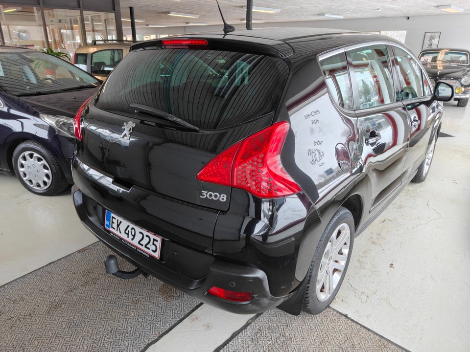 Peugeot 3008 1,6 HDi 110 Premium 5d