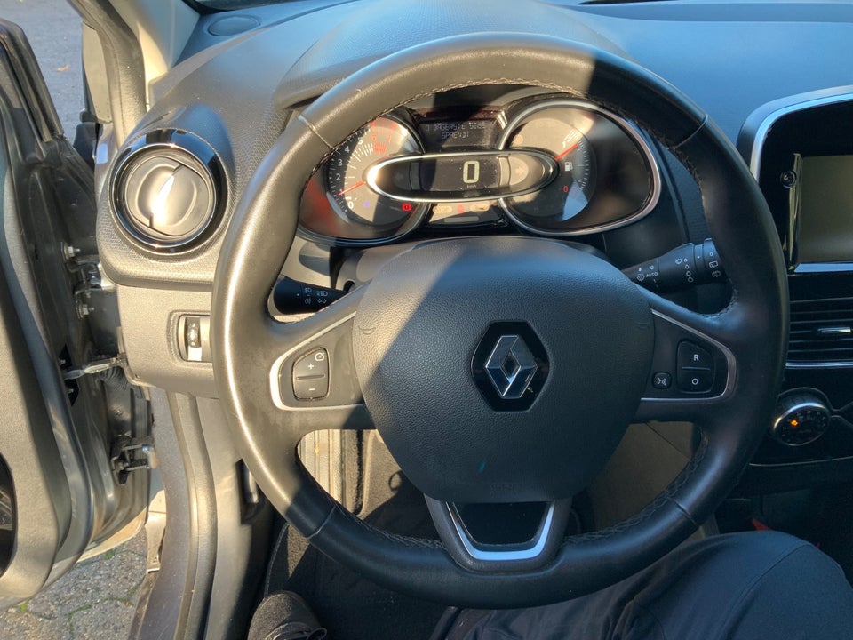 Renault Clio IV 0,9 TCe 90 Limited Sport Tourer 5d