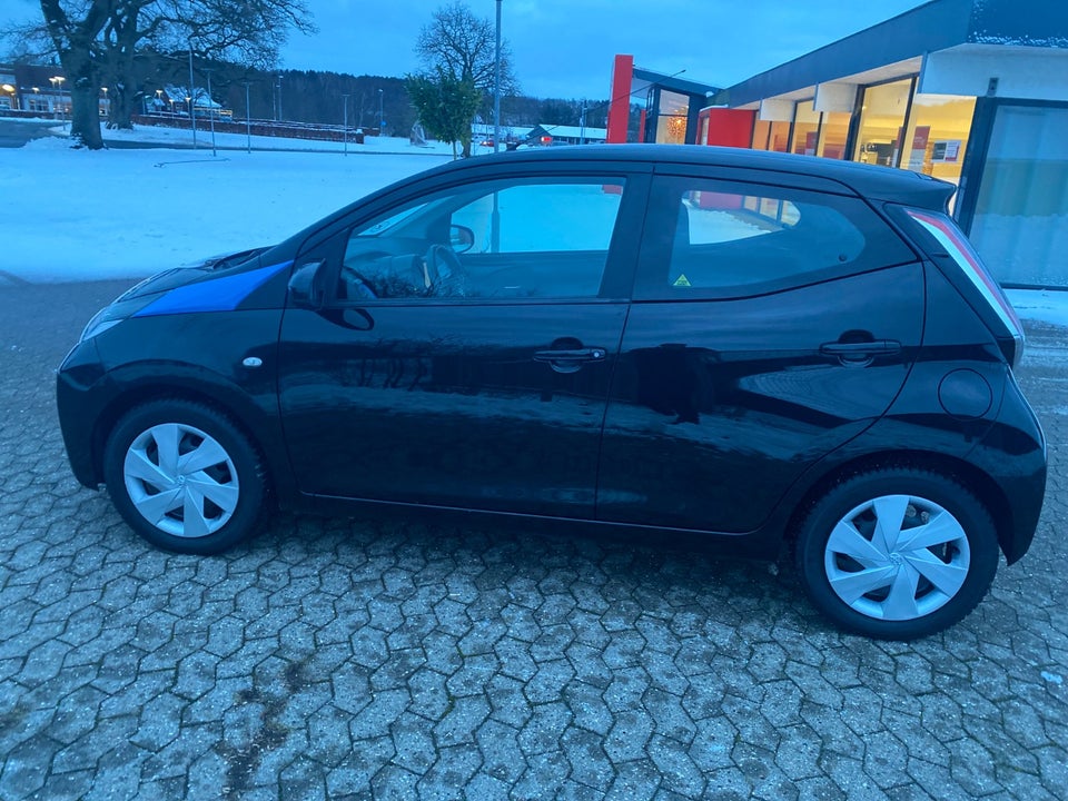 Toyota Aygo 1,0 VVT-i x-clusiv 5d