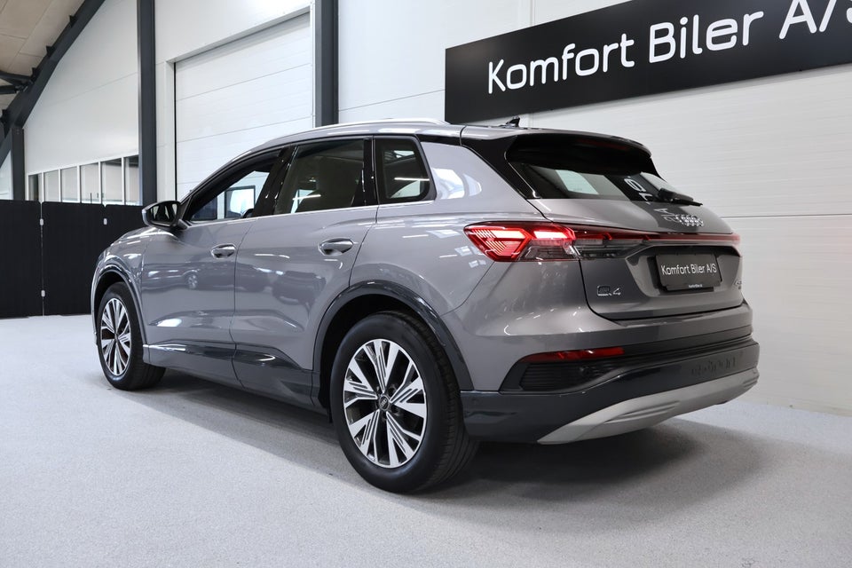 Audi Q4 e-tron 45 Advance quattro 5d