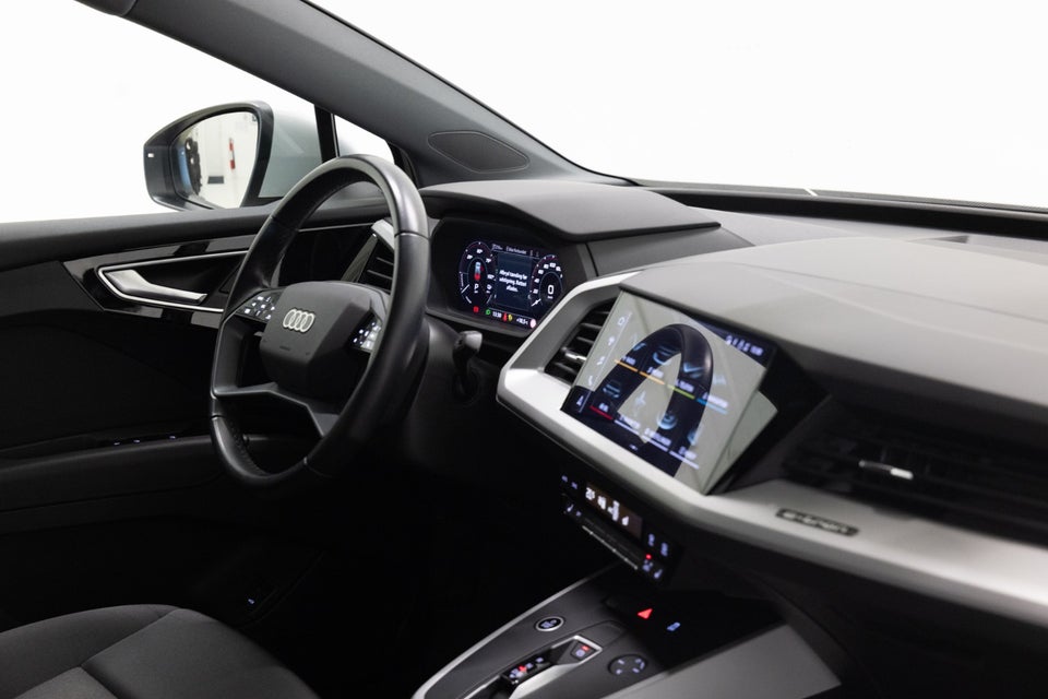 Audi Q4 e-tron 45  5d