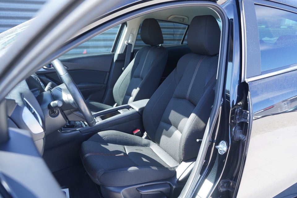 Mazda 3 2,0 SkyActiv-G 120 Optimum 4d