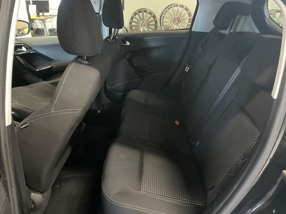 Peugeot 208 1,6 BlueHDi 100 Allure 5d