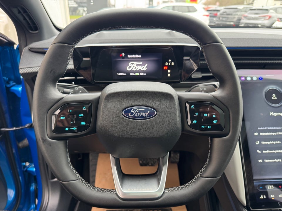 Ford Explorer 79 Premium Extended Range AWD 5d