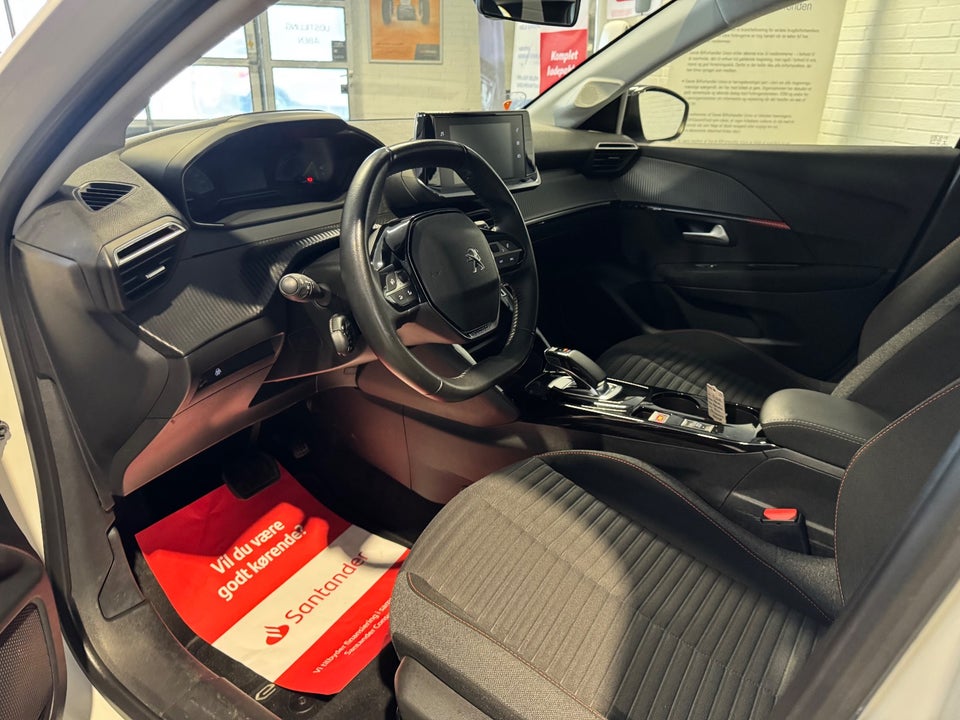 Peugeot e-208 50 Active 5d