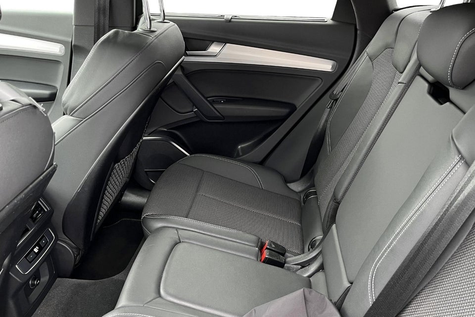 Audi Q5 50 TFSi e S-line quattro S-tr. 5d