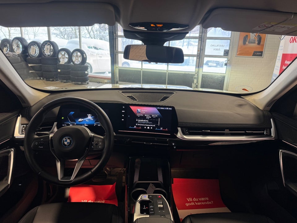 BMW iX1 eDrive20 X-Line 5d