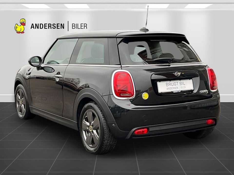 MINI Cooper SE Essential 3d