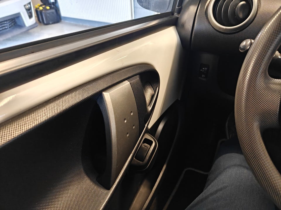 Toyota Aygo 1,0 VVT-i T2 5d