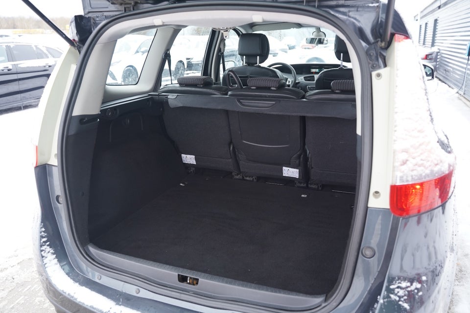 Renault Grand Scenic III 1,6 dCi 130 Dynamique 5d