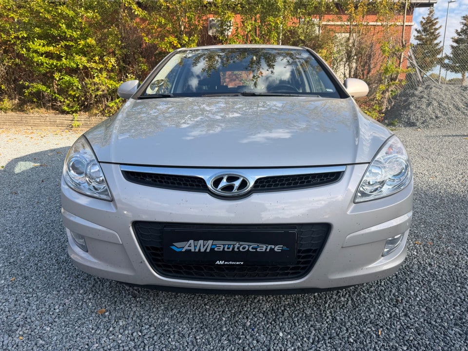 Hyundai i30 1,4 CVVT 109 Comfort 5d